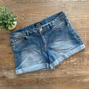 Jordache Denim Shorts Size 18